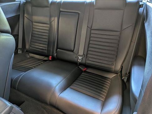 Used 2012 Dodge Challenger R/T RWD image 17
