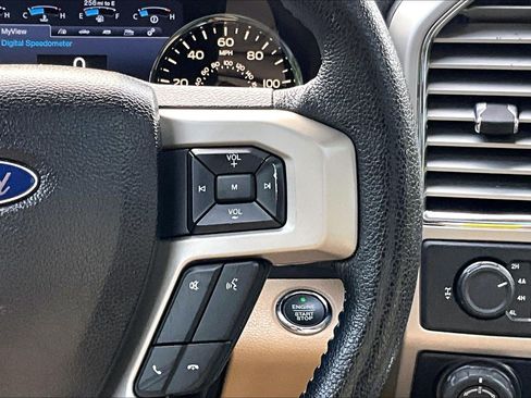 Used 2016 Ford F150 Lariat w/ Equipment Group 502A Luxury AWD/4WD image 21