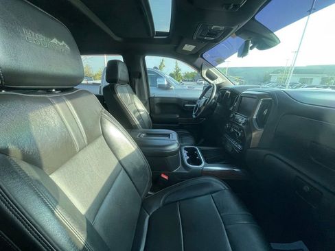 Used 2021 Chevrolet Silverado 1500 High Country w/ Technology Package image 9