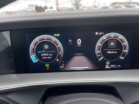 New 2026 Volkswagen Tiguan SE image 8