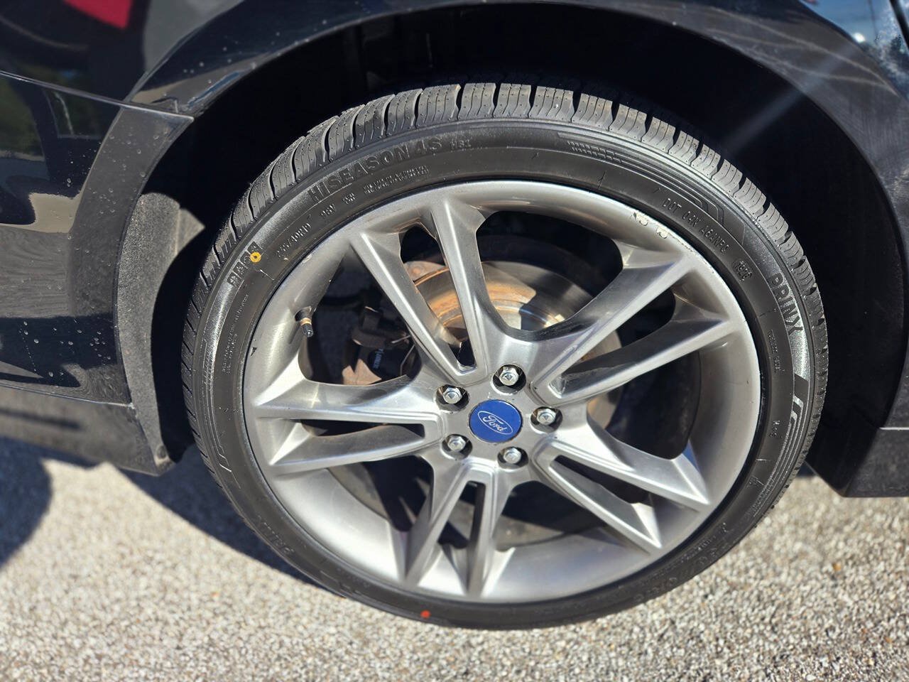 Used 2016 Ford Fusion Titanium FWD image 24