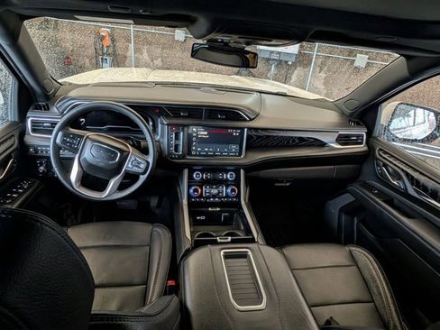 Used 2023 GMC Yukon Denali image 18