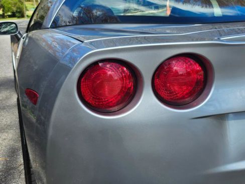Used 2006 Chevrolet Corvette Coupe w/ Preferred Equipment Group image 28