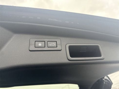 New 2026 Subaru Outback Limited AWD/4WD image 92