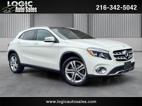 Used 2018 Mercedes-Benz GLA 250 4MATIC image 1