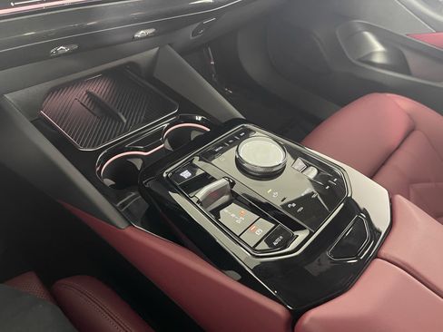 Certified 2024 BMW 540i xDrive w/ Premium Package image 17