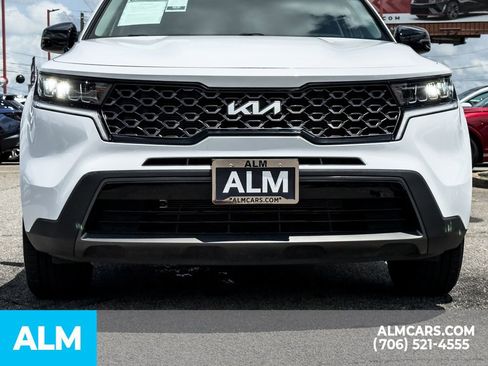Used 2023 Kia Sorento S AWD/4WD image 9