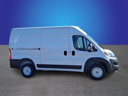 Used 2024 RAM ProMaster 2500 w/ Safety Group image 4