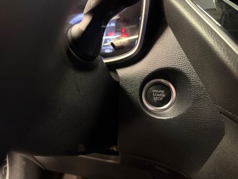 Certified 2023 Toyota Corolla Cross XLE FWD image 24