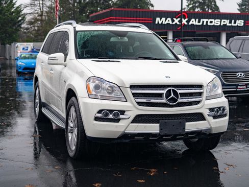 Used 2011 Mercedes-Benz GL 320 BlueTEC 4MATIC image 5