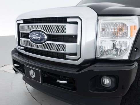 Used 2015 Ford F250 Platinum w/ FX4 Off-Road Package AWD/4WD image 16