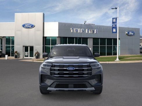 New 2025 Ford Explorer Active image 7