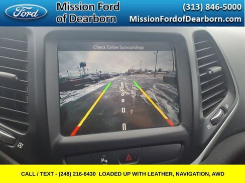 Used 2018 Jeep Cherokee Overland AWD/4WD image 12