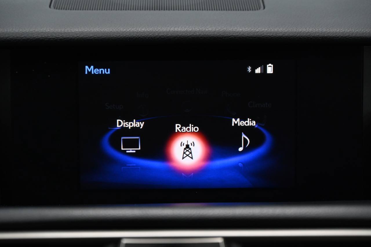 Used 2020 Lexus IS 350 F Sport w/ F Sport Package RWD image 28
