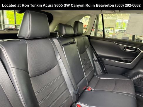 Used 2019 Toyota RAV4 Limited w/ Advanced Technology Package AWD/4WD image 31