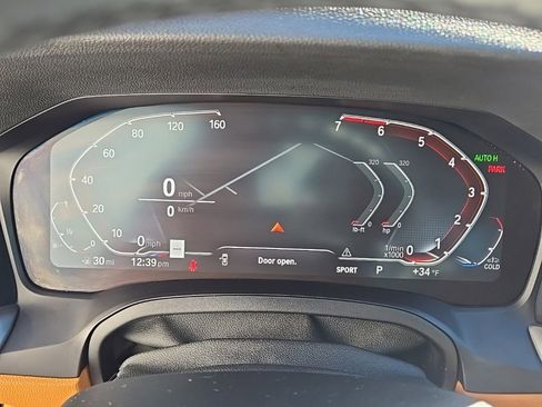 Used 2022 BMW 330i xDrive Sedan w/ M Sport Package image 27