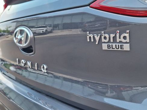 Used 2018 Hyundai Ioniq Blue FWD image 27