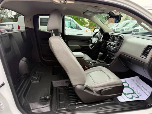 Used 2017 Chevrolet Colorado W/T RWD image 28