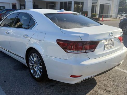 Used 2014 Lexus LS 460 w/ Comfort Package image 3