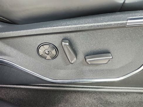 Used 2025 Ford F250 Platinum image 41