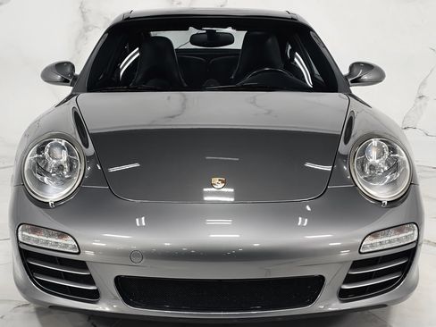 Used 2011 Porsche 911 Targa 4S image 6