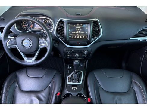 Used 2014 Jeep Cherokee Trailhawk w/ Comfort/Convenience Group AWD/4WD image 15