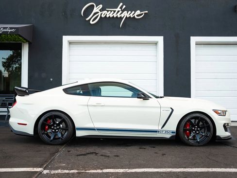 Used 2020 Ford Mustang Shelby GT350R w/ GT350R Equipment Group 920A RWD image 7