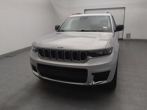 Used 2021 Jeep Grand Cherokee L Laredo w/ Luxury Tech Group I AWD/4WD image 15