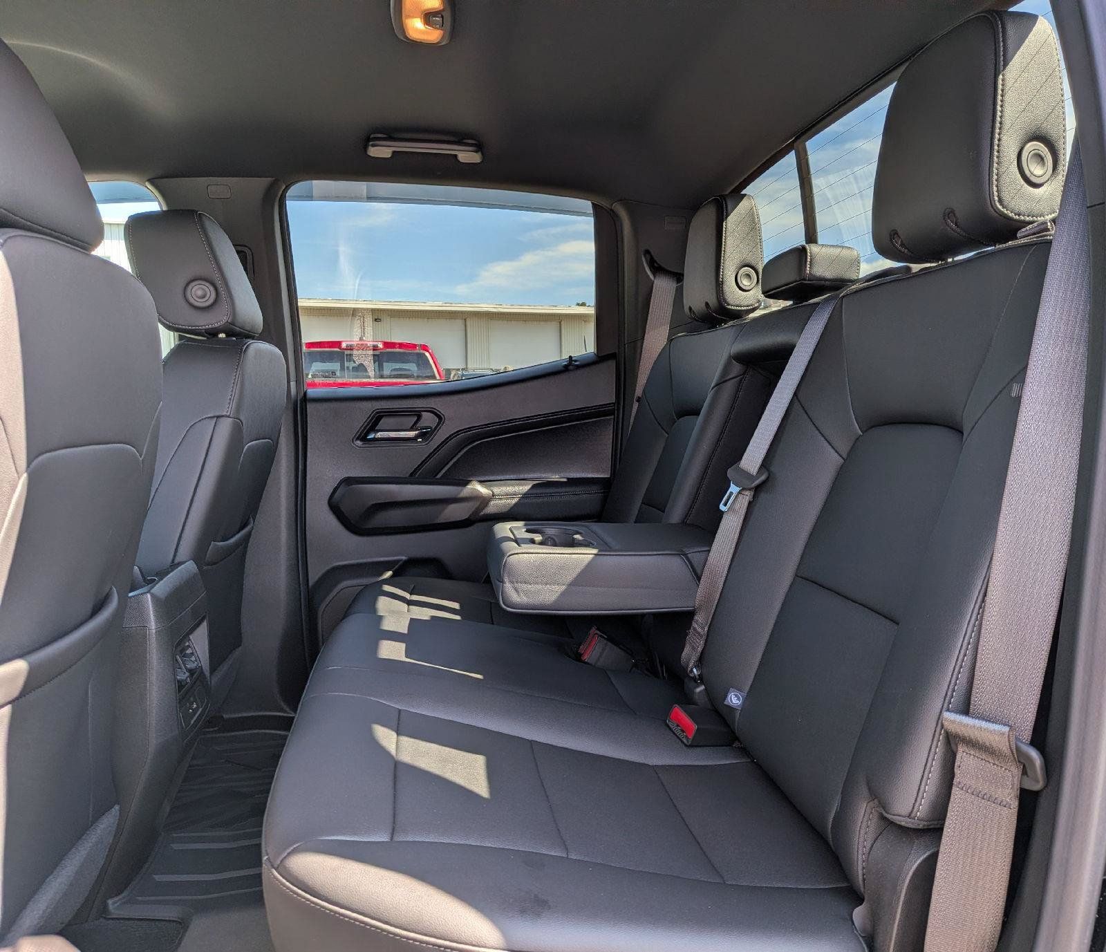 Used 2025 GMC Canyon Elevation w/ Convenience Package AWD/4WD image 21