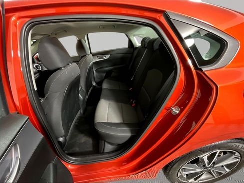 Used 2023 Kia Forte LXS w/ LXS Technology Package FWD image 21