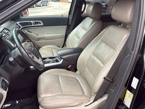 Used 2012 Ford Explorer XLT image 13