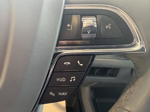 Used 2019 Lincoln Navigator Black Label w/ Cargo Package AWD/4WD image 13