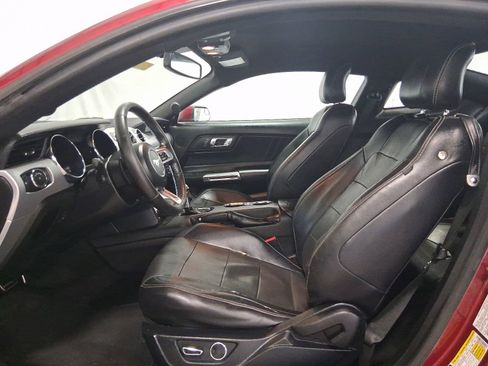 Used 2017 Ford Mustang Premium RWD image 14