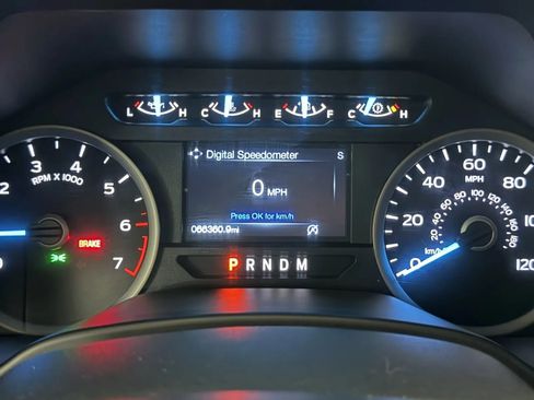 Used 2018 Ford F150 XLT w/ Equipment Group 302A Luxury AWD/4WD image 18