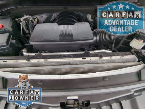 Used 2024 Chevrolet Suburban Premier image 31