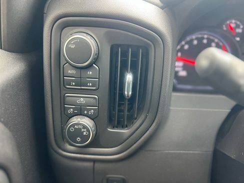 Used 2024 Chevrolet Silverado 1500 Custom Trail Boss w/ LPO, Dark Essentials Package image 29