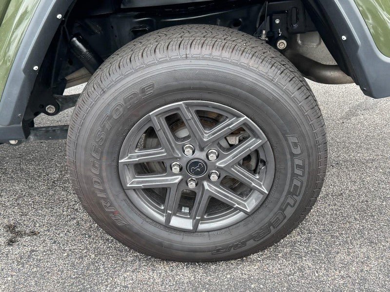Used 2022 Jeep Gladiator Sport AWD/4WD image 8