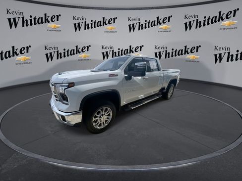 Used 2024 Chevrolet Silverado 2500 LTZ w/ LTZ Plus Package AWD/4WD image 4