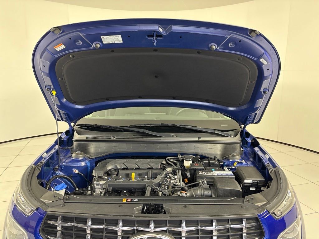 Used 2024 Hyundai Venue SEL FWD image 11