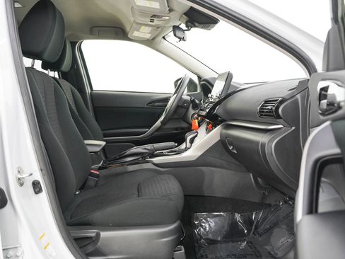 Used 2023 Mitsubishi Eclipse Cross LE AWD/4WD image 11