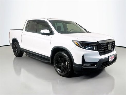 Certified 2022 Honda Ridgeline Black Edition image 14
