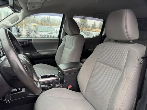 Used 2022 Toyota Tacoma SR5 image 14