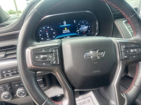 Used 2024 Chevrolet Suburban RST w/ Luxury Package AWD/4WD image 18