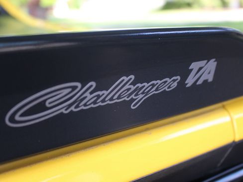 Used 2017 Dodge Challenger T/A image 35