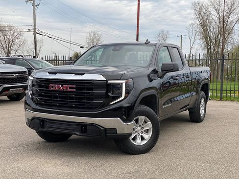 Used 2023 GMC Sierra 1500 Pro AWD/4WD image 2