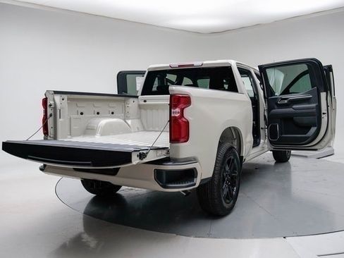 New 2026 Chevrolet Silverado 1500 RST w/ LPO, Dark Essentials Package image 22