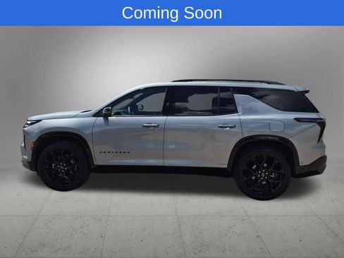 Used 2024 Chevrolet Traverse RS AWD/4WD image 3