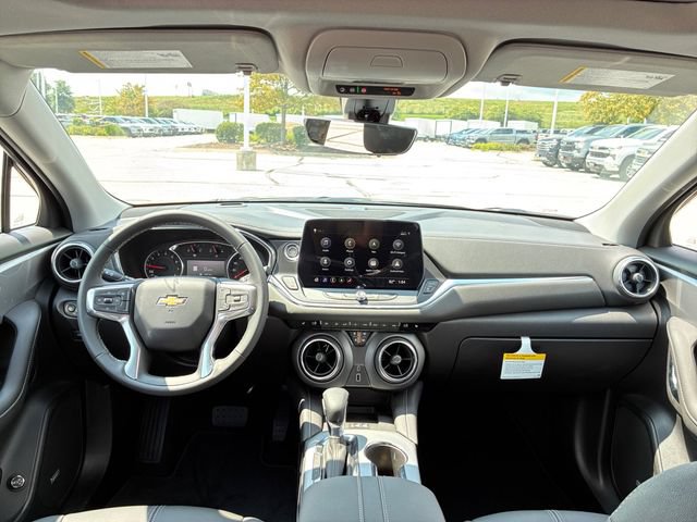 New 2026 Chevrolet Blazer LT w/ Sound & Technology Package AWD/4WD image 19