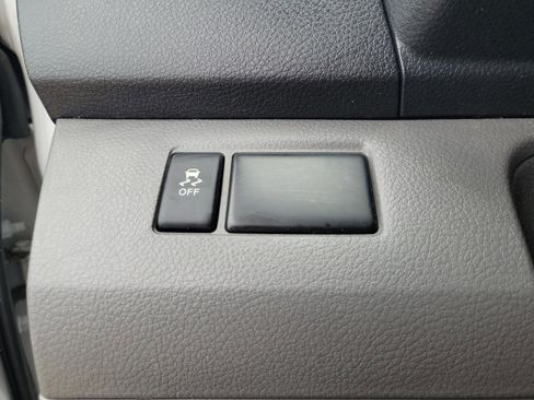 Used 2017 Nissan NV200 S image 17