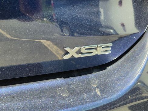 Used 2024 Toyota Highlander XSE FWD image 9